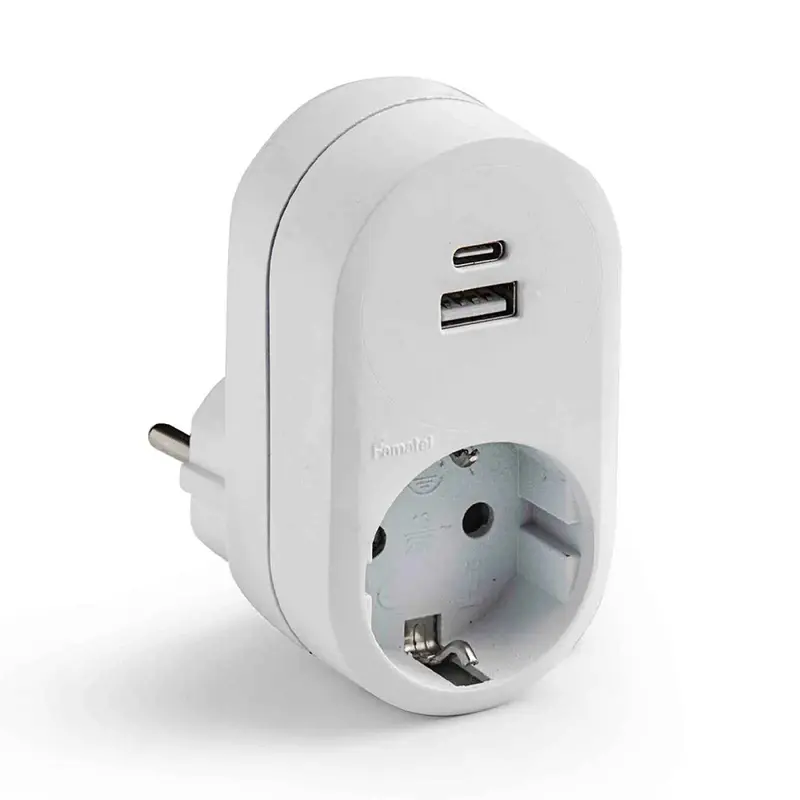 Adaptador 1 Toma 2P+T Schuko con 2 USB (Tipo A y Tipo C) IP20