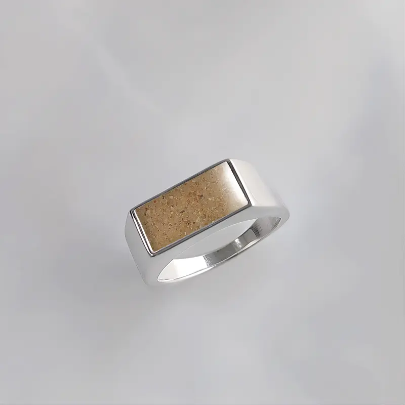 Anillo con arena · Sello de plata