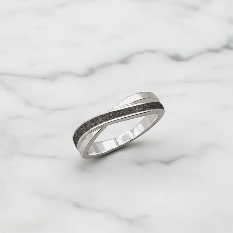 Anillo con Cenizas en Banda Cruzada de Plata