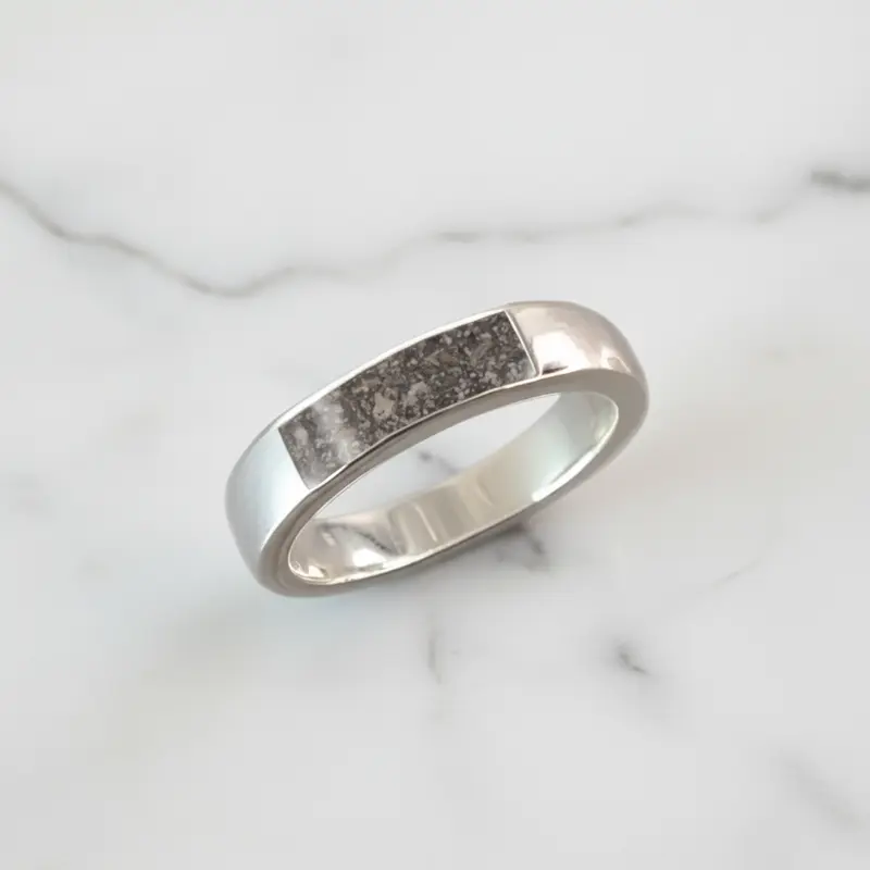 Anillo con Cenizas en Gema Rectangular de Plata