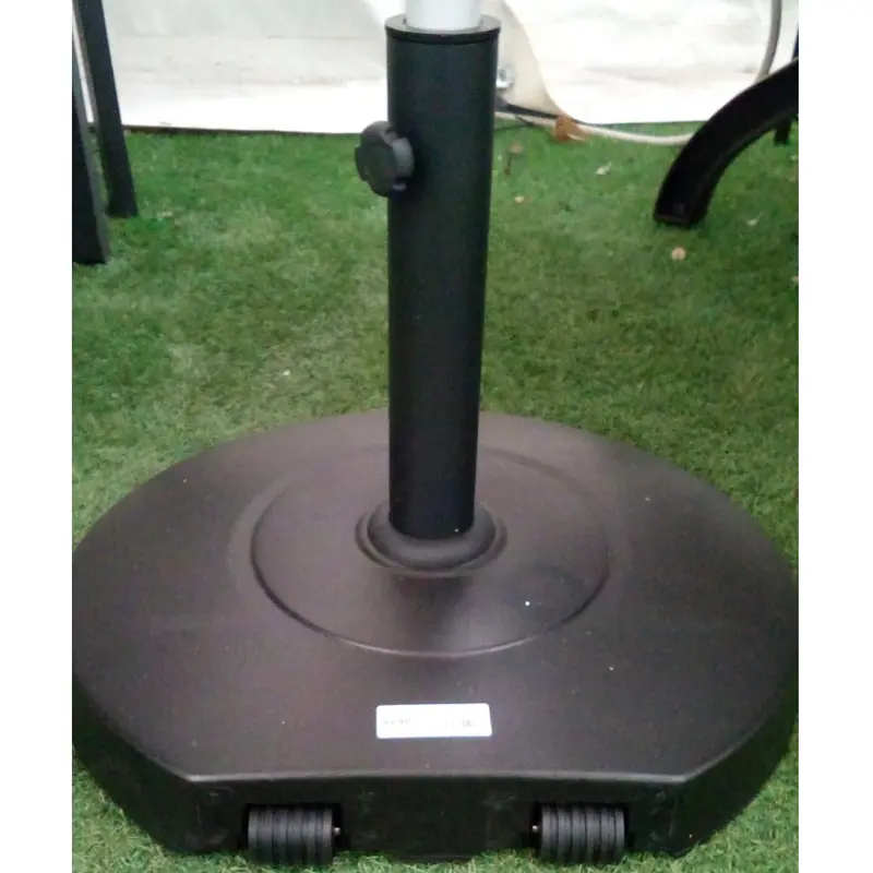 Base per ombrellone nera con ruote da 28 kg