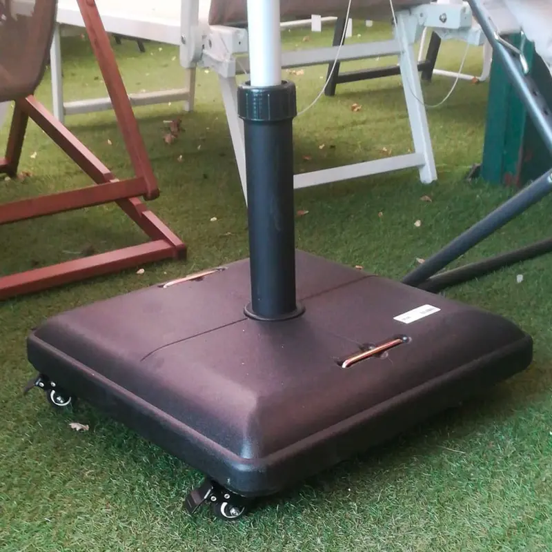 Base per ombrellone quadrata in cemento da 37 kg
