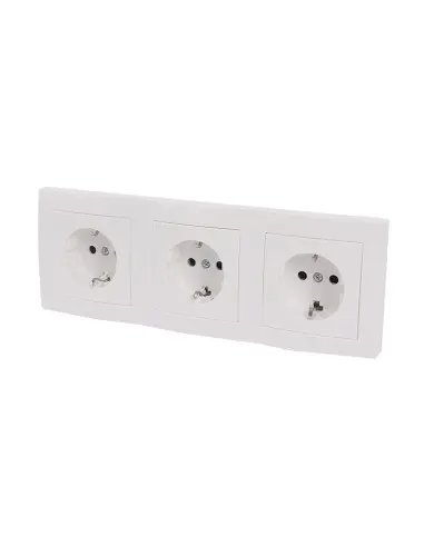 Base Triple de Enchufe Schuko ExtraStar
