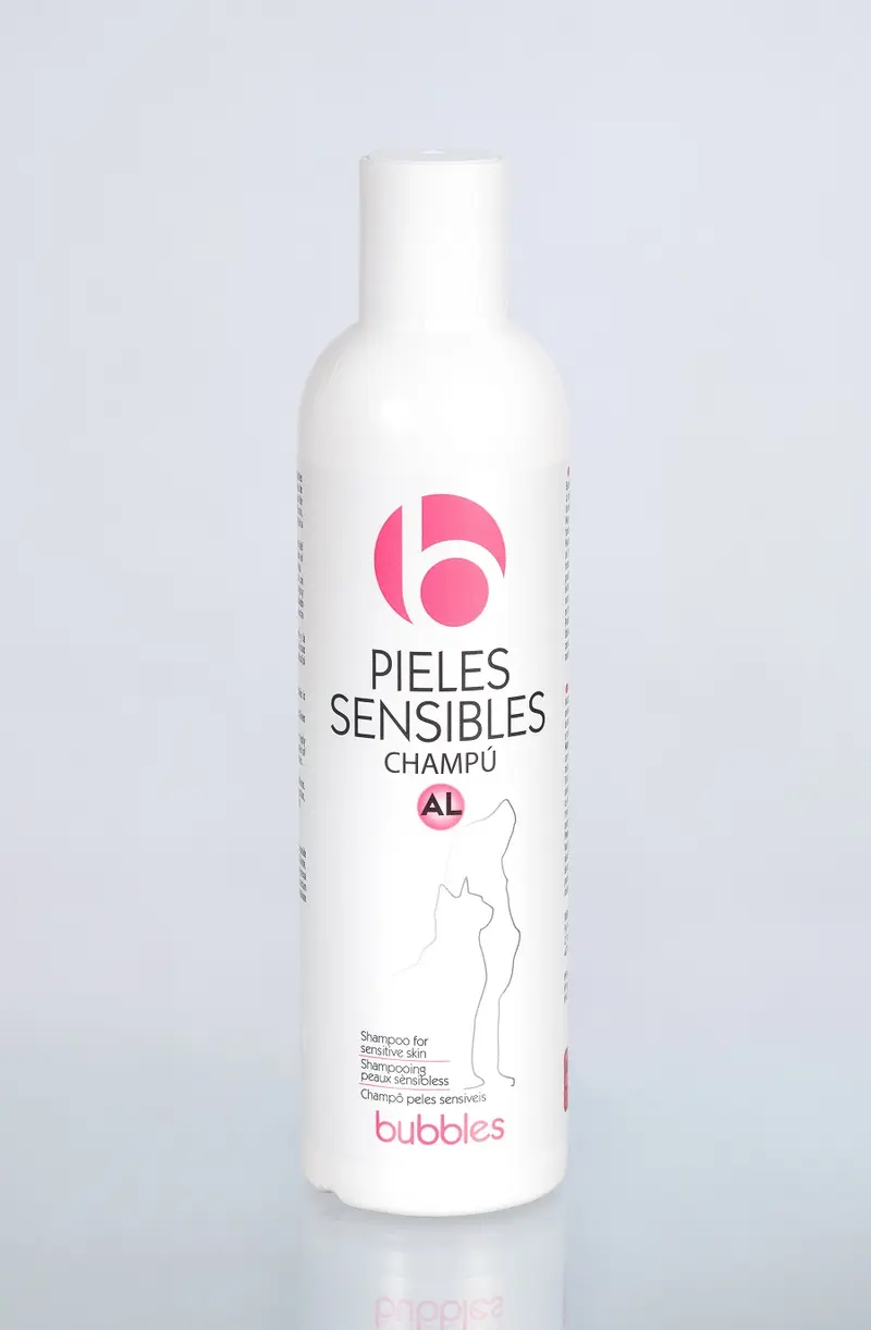 Champú BUBBLES para Pieles Sensibles en Perros | Cuidado Natural y Suave
