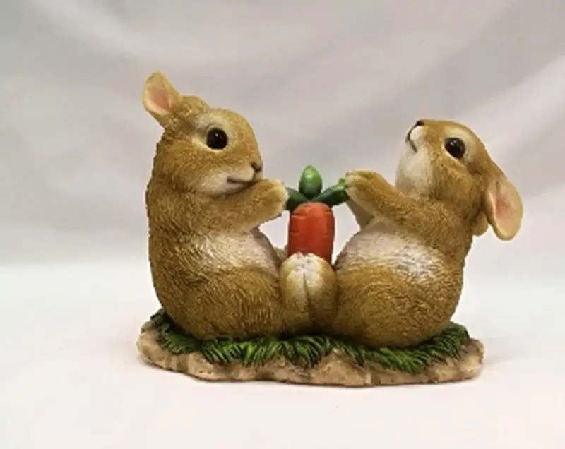 CONIGLI CON CAROTA 20,5X9,5XH14,5CM