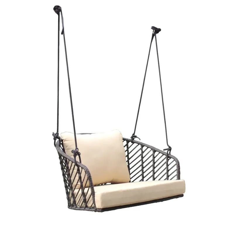 Poltrona sospesa grigia con cuscini beige
