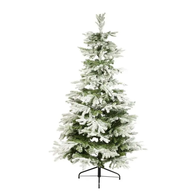 Sunndal Innevato - Albero di Natale con la neve