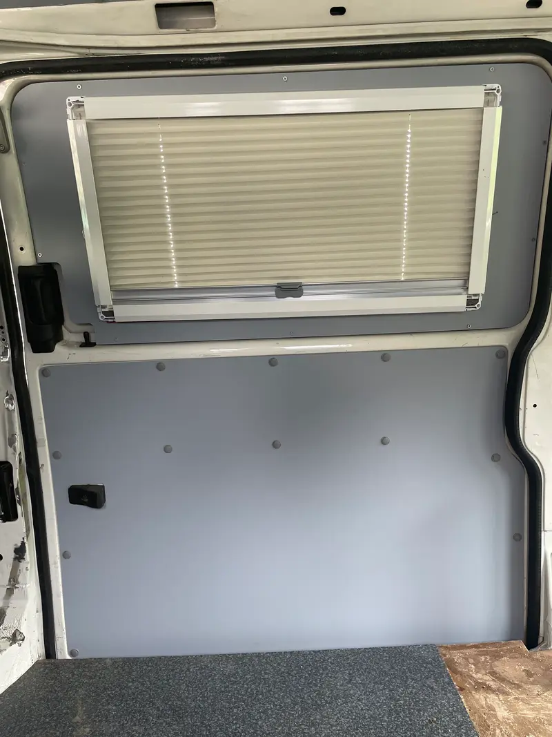 XUME Panel liso puerta derecha (corredera) VW T4